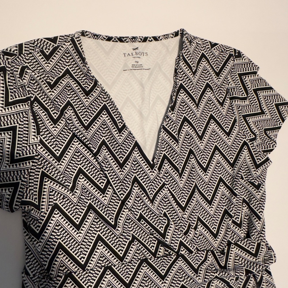 Talbots Dress Black White Chevron Faux Wrap Modern Mp Petite Geometric Zigzag - Picture 2 of 8